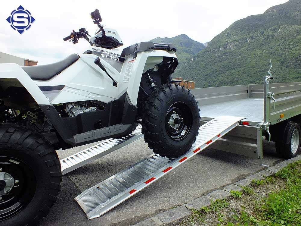 Alu Auffahrrampen L: 2000, B: 300  max. 2000kg Traglast